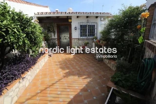 3 soveværelse Semi-Rækkehus til salg i La Cala del Moral, Rincón de la Victoria med swimmingpool - € 690.000 (Ref: 9948613)