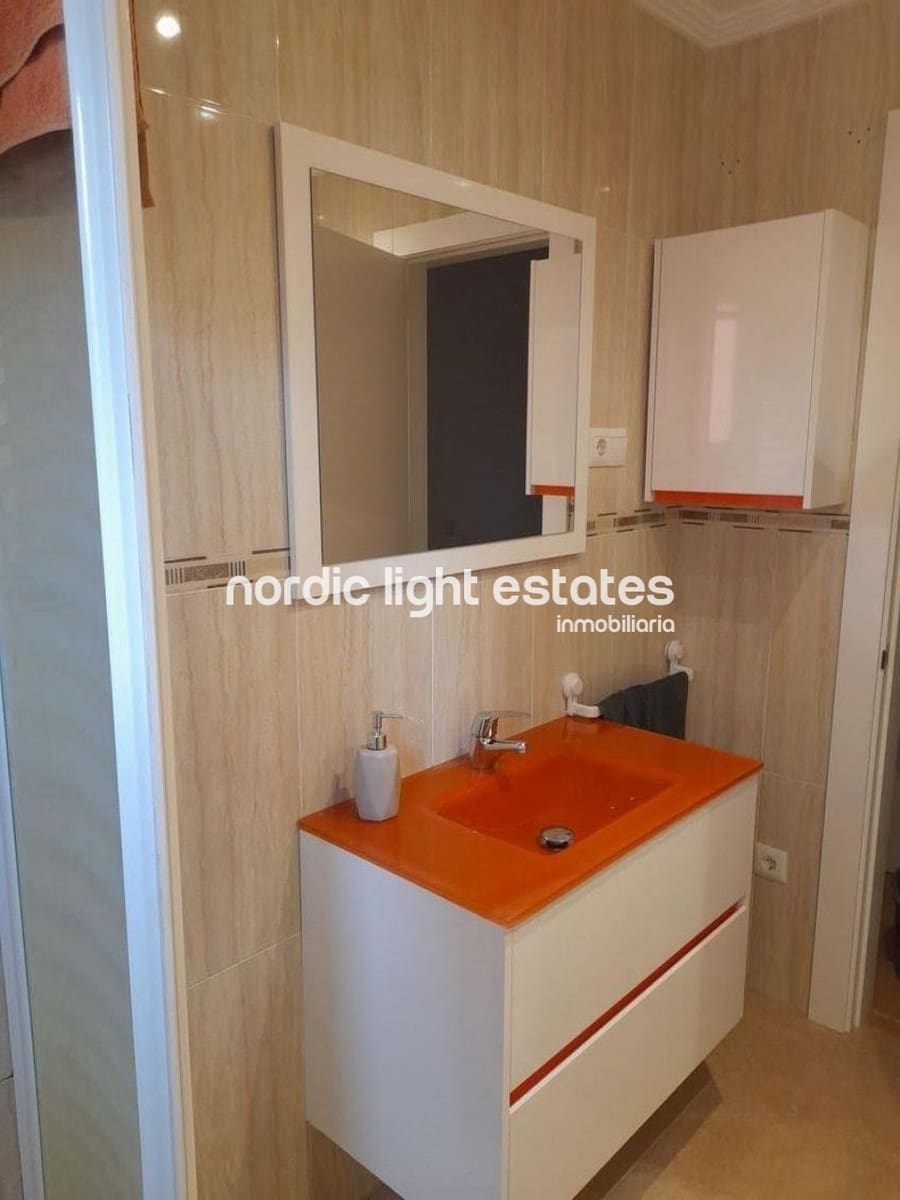 3 soveværelse Semi-Rækkehus til salg i Chilches med swimmingpool - € 395.000 (Ref: 9950412)