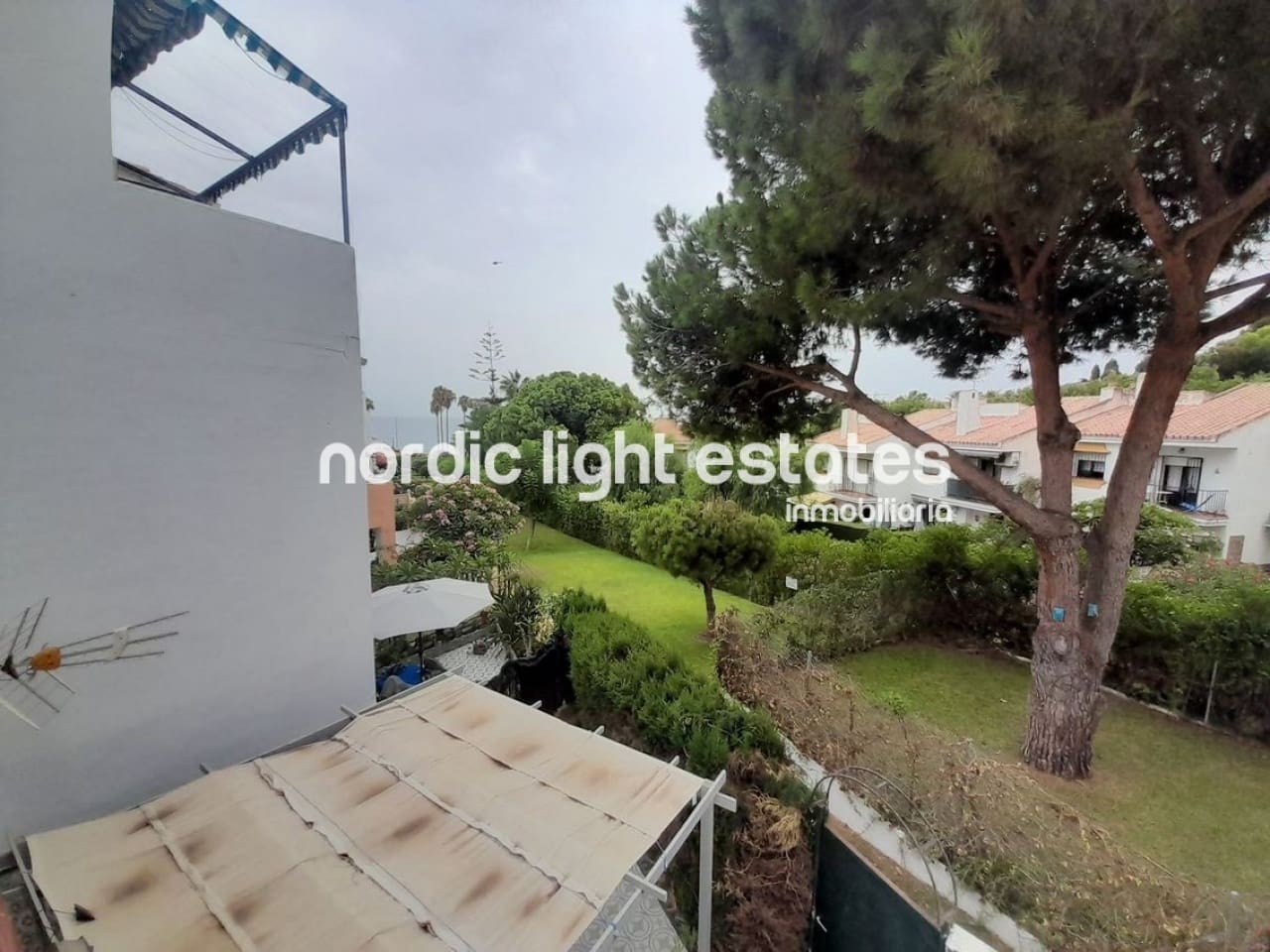 3 soveværelse Semi-Rækkehus til salg i Chilches med swimmingpool - € 395.000 (Ref: 9950412)