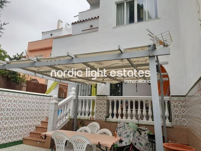 3 soveværelse Semi-Rækkehus til salg i Chilches, Vélez-Málaga med swimmingpool - € 395.000 (Ref: 9950412)