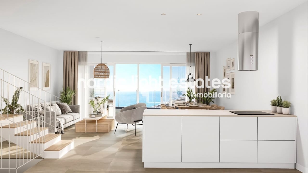 3 quarto Moradia Geminada para venda em Torrox-Costa com piscina garagem - 479 000 € (Ref: 9953293)