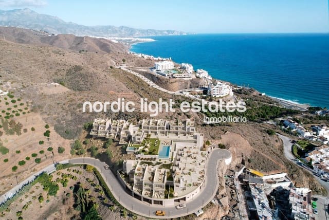 3 quarto Moradia Geminada para venda em Torrox-Costa, Torrox com piscina garagem - 479 000 € (Ref: 9953293)