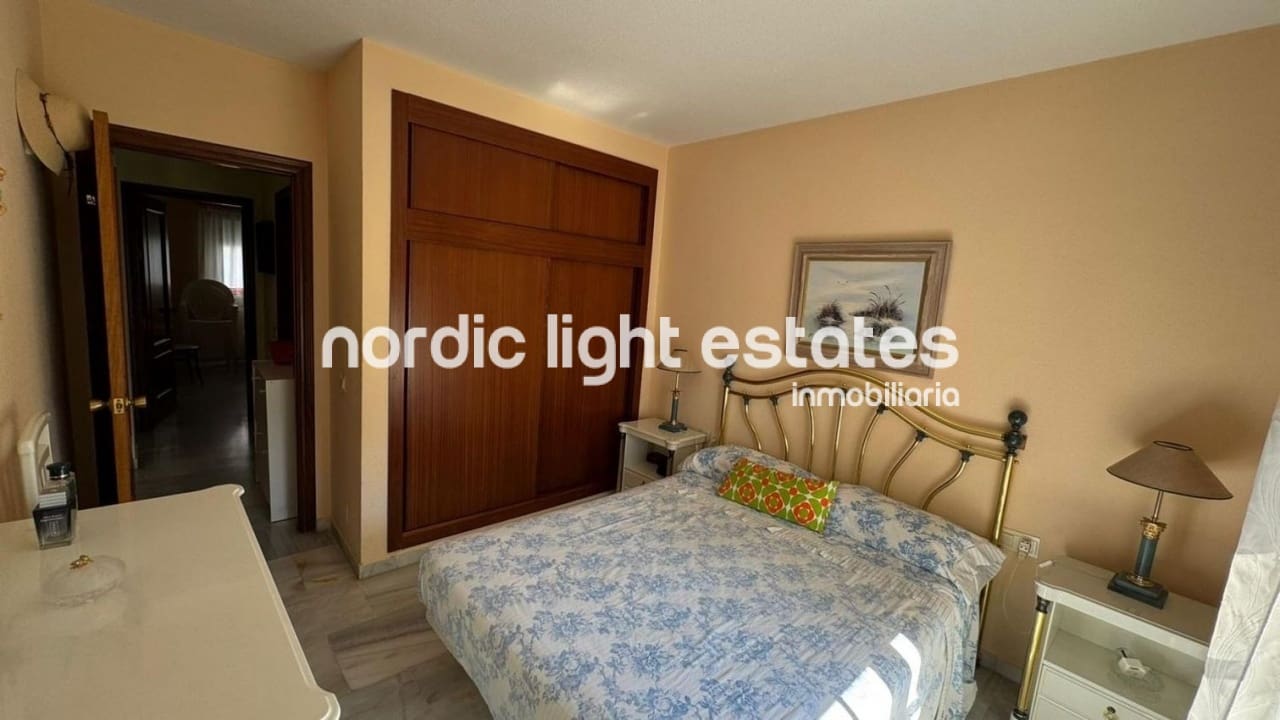 2 soverom Leilighet til salgs i Torremolinos med svømmebasseng garasje - € 399 000 (Ref: 9956278)