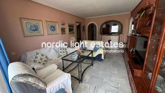 2 soverom Leilighet til salgs i Torremolinos med svømmebasseng garasje - € 399 000 (Ref: 9956278)