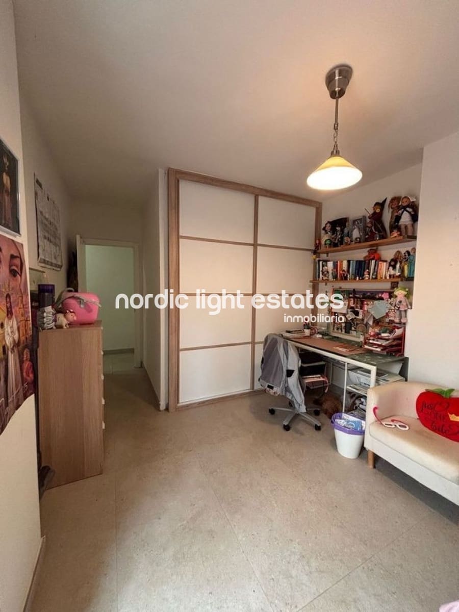 3 soveværelse Lejlighed til salg i La Cala del Moral med swimmingpool garage - € 449.000 (Ref: 9958328)
