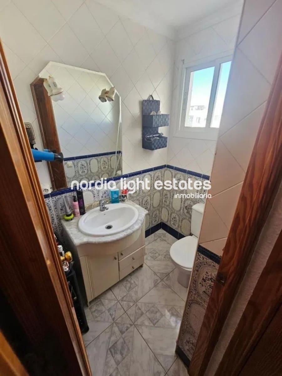 2 soveværelse Lejlighed til salg i Torremolinos med swimmingpool - € 299.000 (Ref: 9961565)