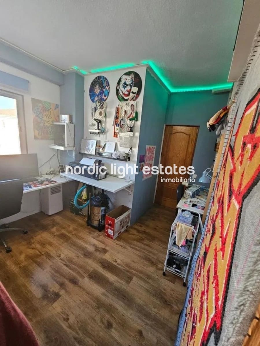 2 soveværelse Lejlighed til salg i Torremolinos med swimmingpool - € 299.000 (Ref: 9961565)
