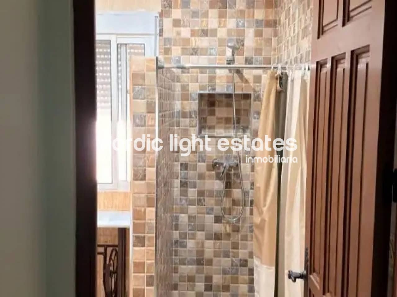 3 slaapkamer Halfvrijstaande villa te koop in Benamargosa - € 280.000 (Ref: 9970898)
