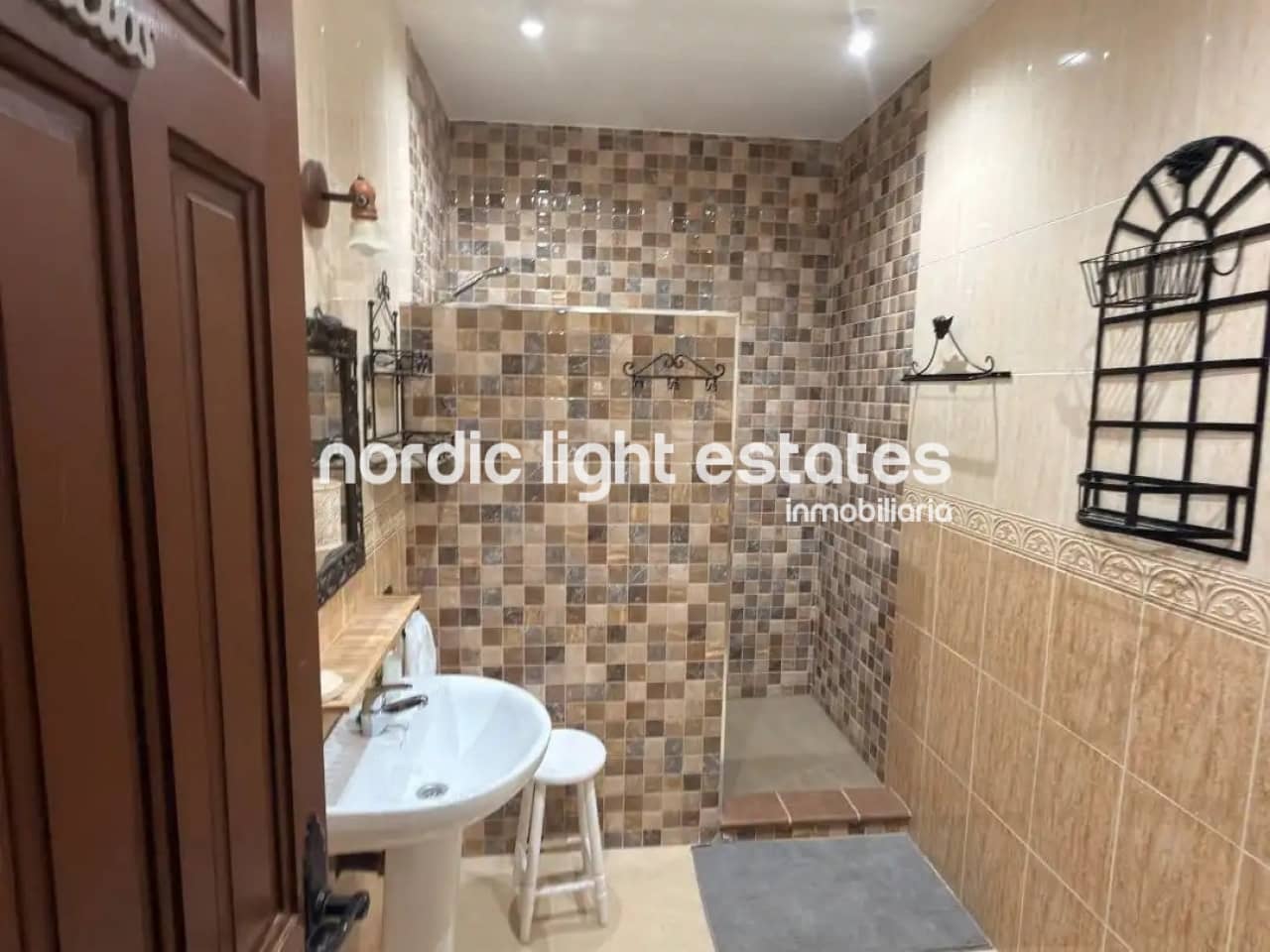 3 slaapkamer Halfvrijstaande villa te koop in Benamargosa - € 280.000 (Ref: 9970898)