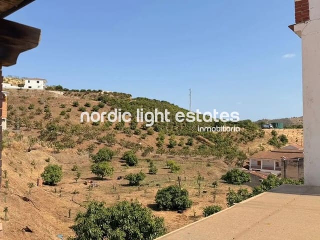 3 slaapkamer Halfvrijstaande villa te koop in Benamargosa - € 280.000 (Ref: 9970898)