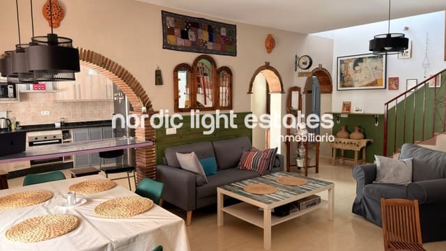 3 slaapkamer Halfvrijstaande villa te koop in Benamargosa - € 280.000 (Ref: 9970898)
