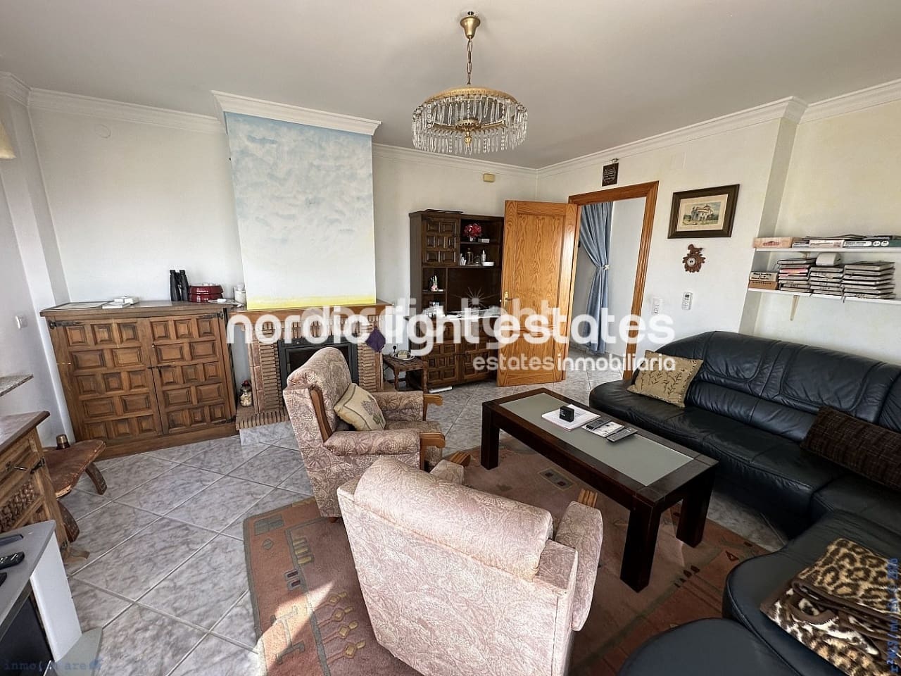 Chalet de 4 habitaciones en Algarrobo Costa en venta con piscina garaje - 585.000 € (Ref: 9989396)