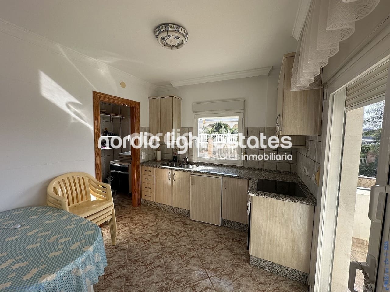 Chalet de 4 habitaciones en Algarrobo Costa en venta con piscina garaje - 585.000 € (Ref: 9989396)