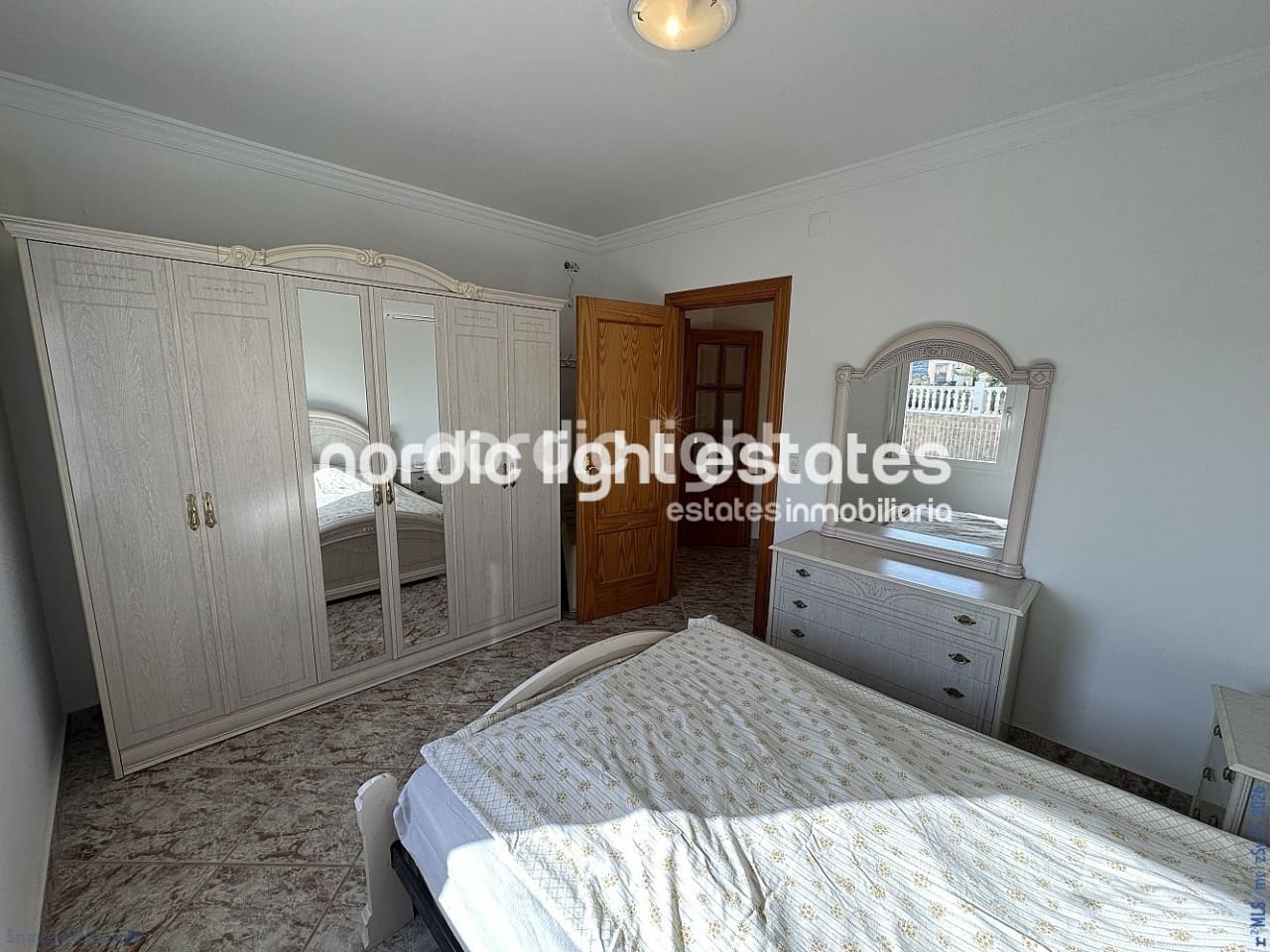 Chalet de 4 habitaciones en Algarrobo Costa en venta con piscina garaje - 585.000 € (Ref: 9989396)