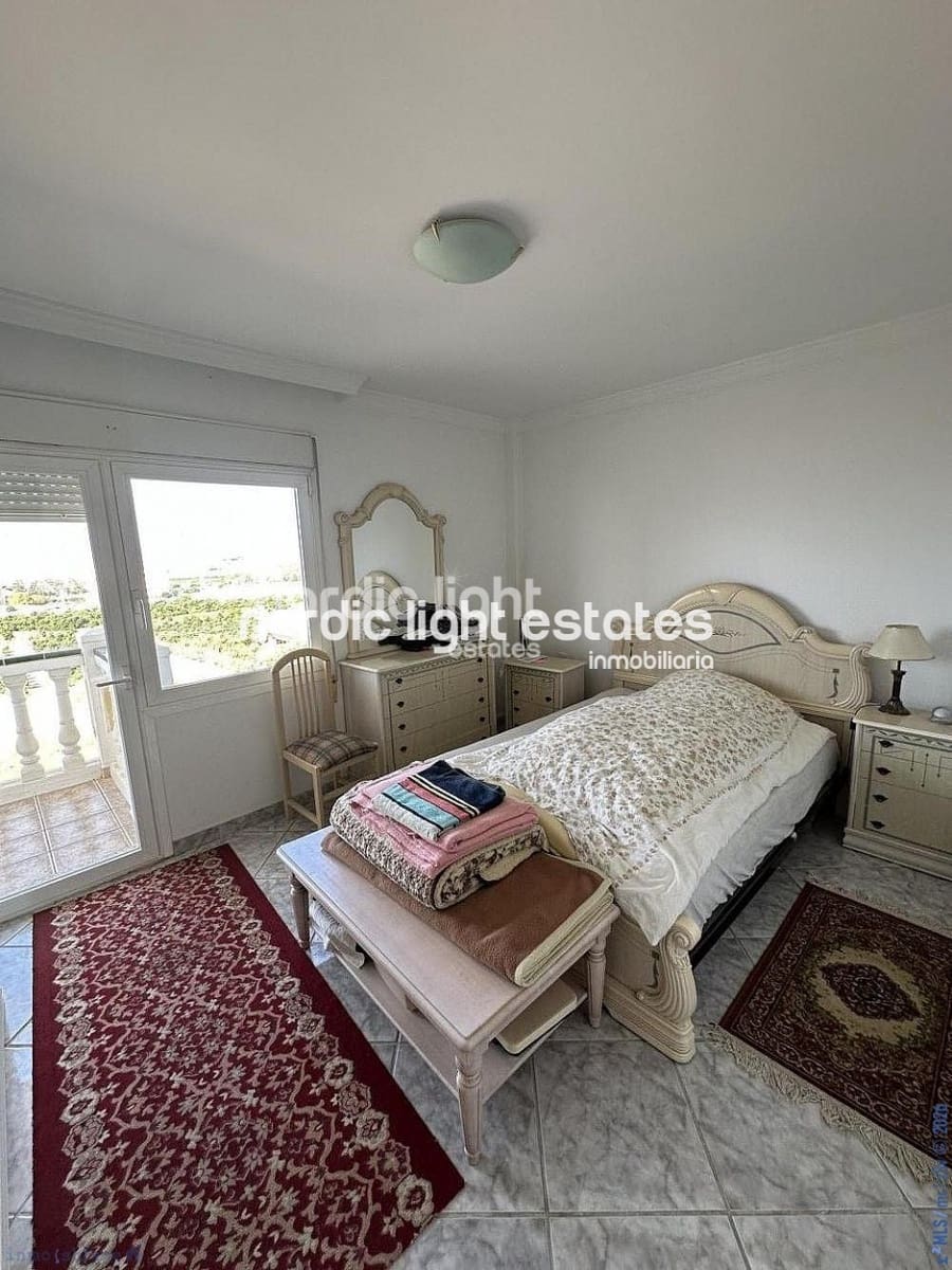 Chalet de 4 habitaciones en Algarrobo Costa en venta con piscina garaje - 585.000 € (Ref: 9989396)