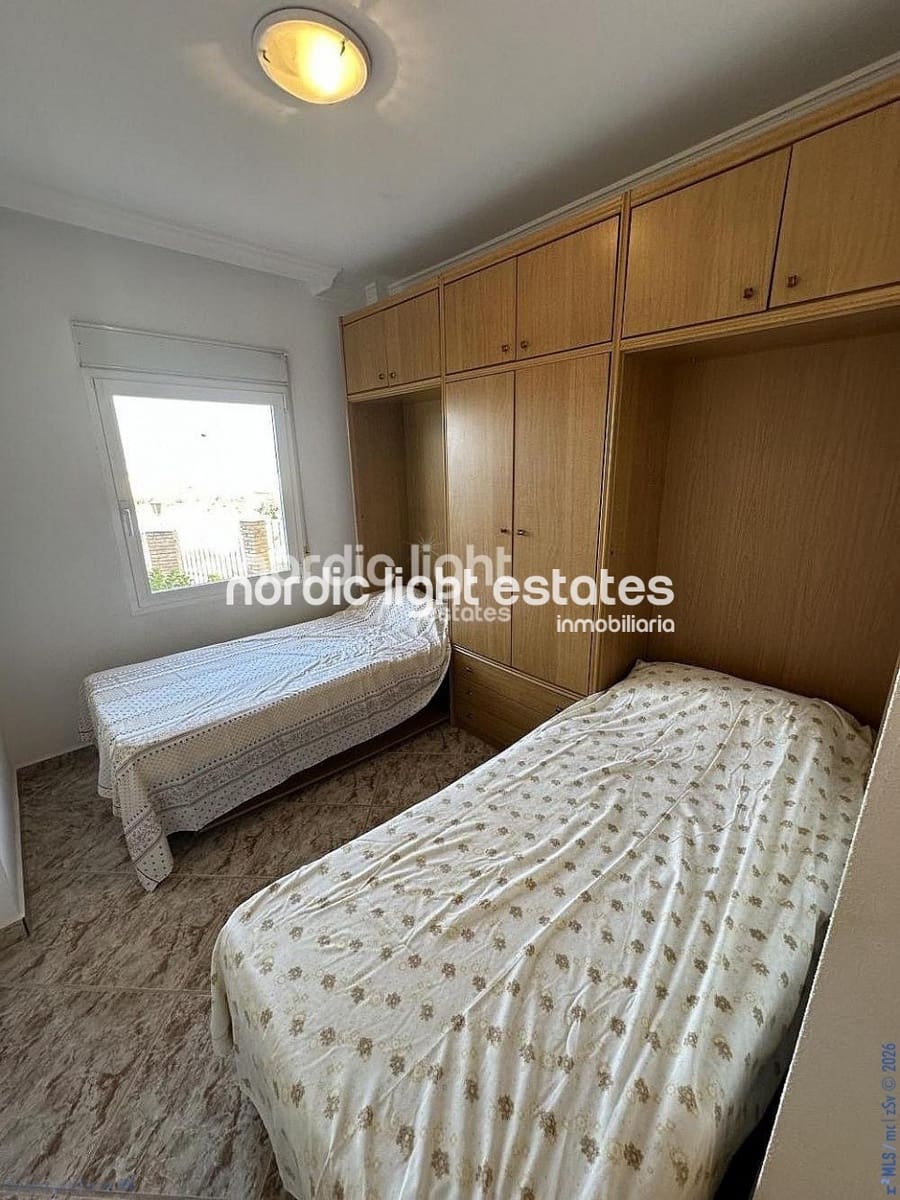 Chalet de 4 habitaciones en Algarrobo Costa en venta con piscina garaje - 585.000 € (Ref: 9989396)