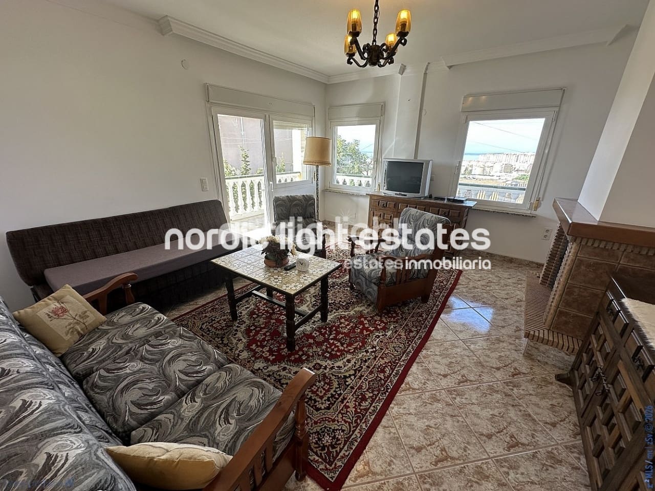 Chalet de 4 habitaciones en Algarrobo Costa en venta con piscina garaje - 585.000 € (Ref: 9989396)