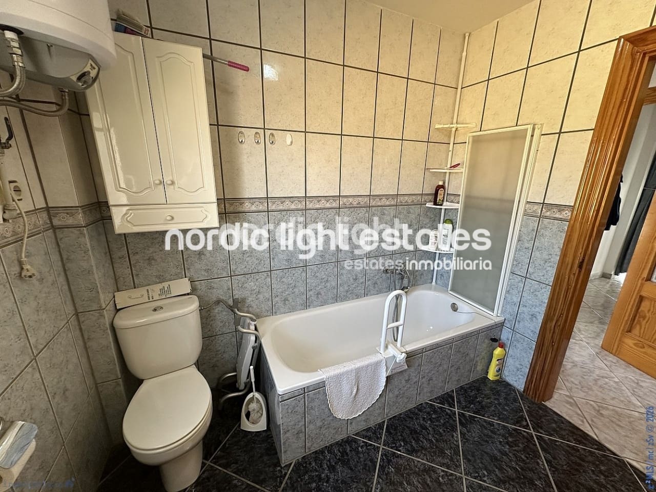 Chalet de 4 habitaciones en Algarrobo Costa en venta con piscina garaje - 585.000 € (Ref: 9989396)