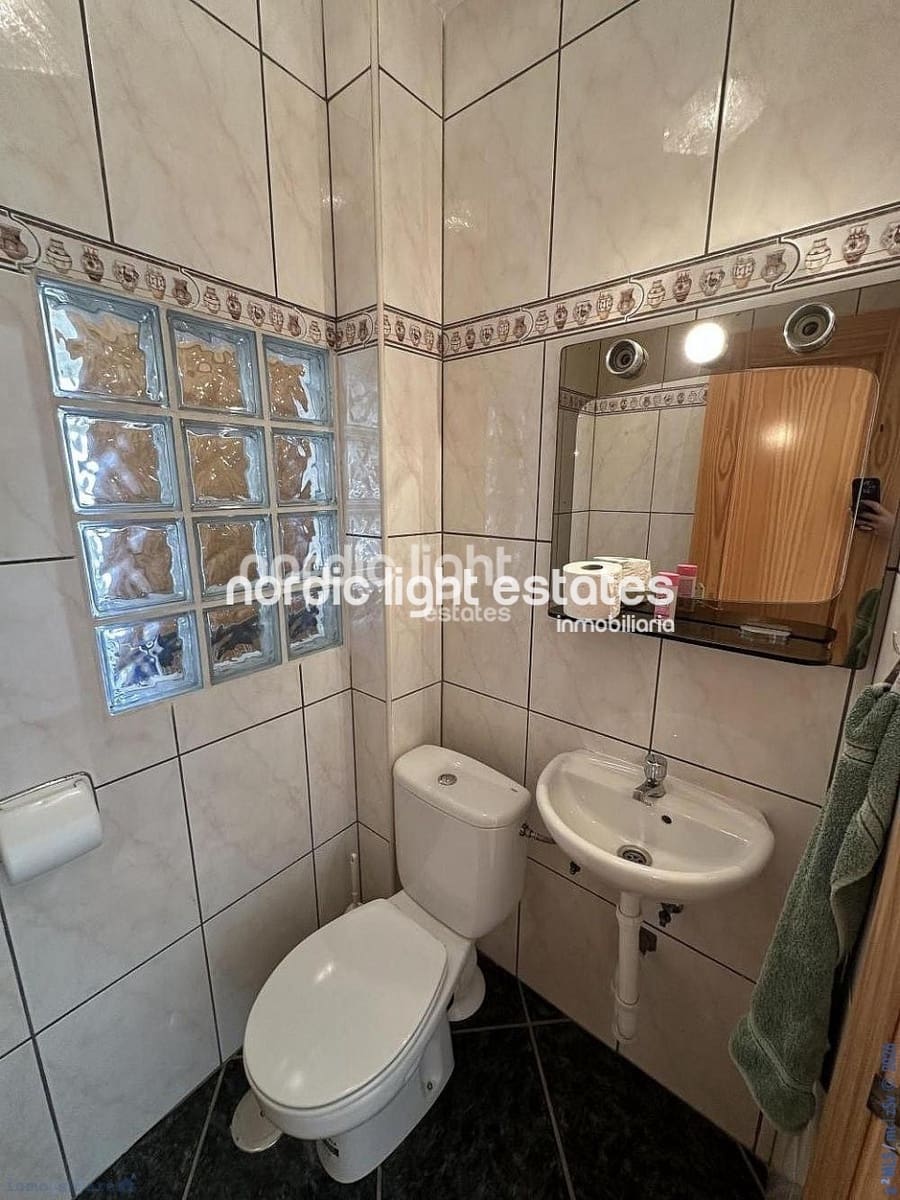 Chalet de 4 habitaciones en Algarrobo Costa en venta con piscina garaje - 585.000 € (Ref: 9989396)