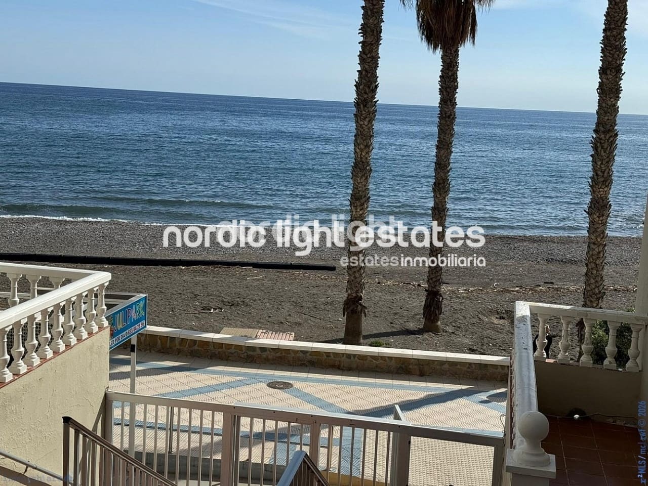 Apartamento de 2 habitaciones en Algarrobo Costa en venta - 278.000 € (Ref: 9989760)