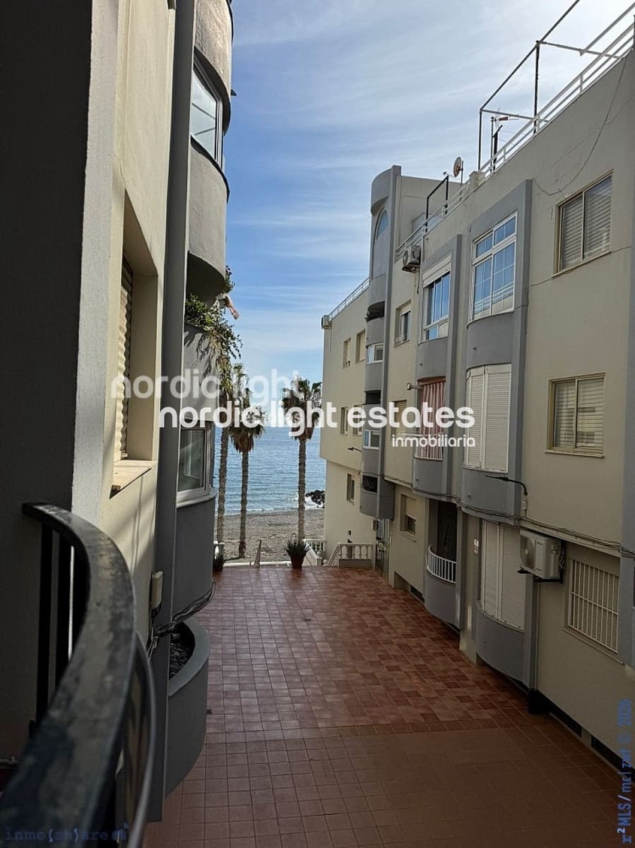 Apartamento de 2 habitaciones en Algarrobo Costa en venta - 278.000 € (Ref: 9989760)