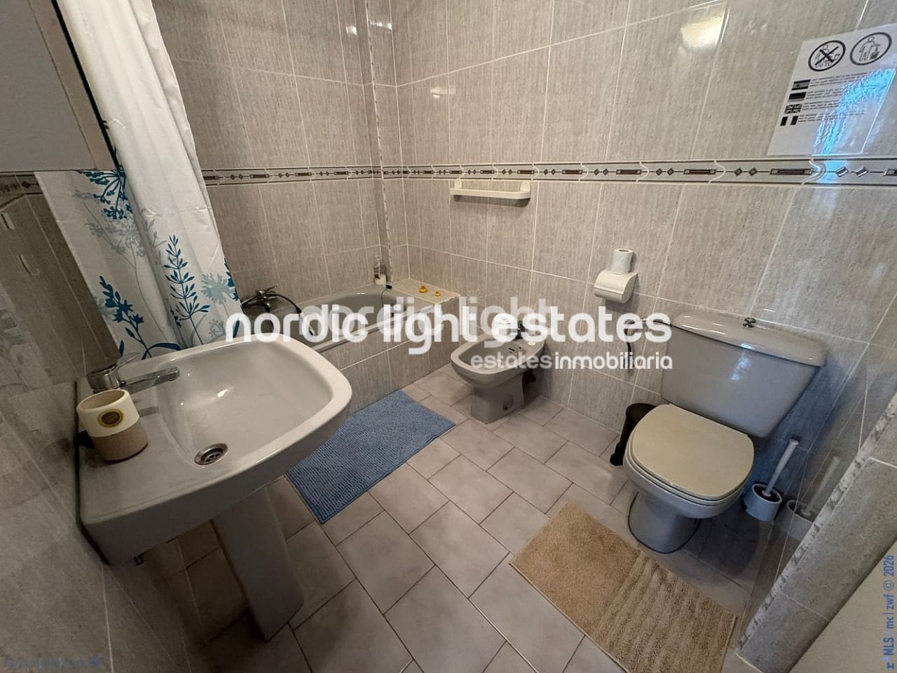 Apartamento de 2 habitaciones en Algarrobo Costa en venta - 278.000 € (Ref: 9989760)