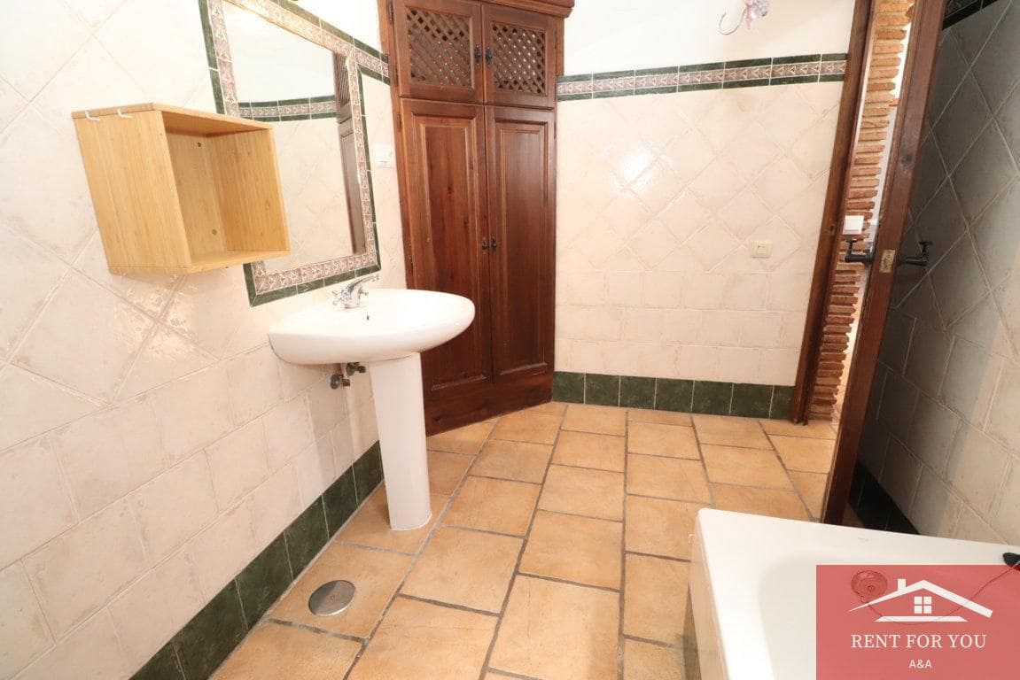 Appartement de 2 chambres à louer à Alhaurin el Grande - 700 € (Ref: 10008086)