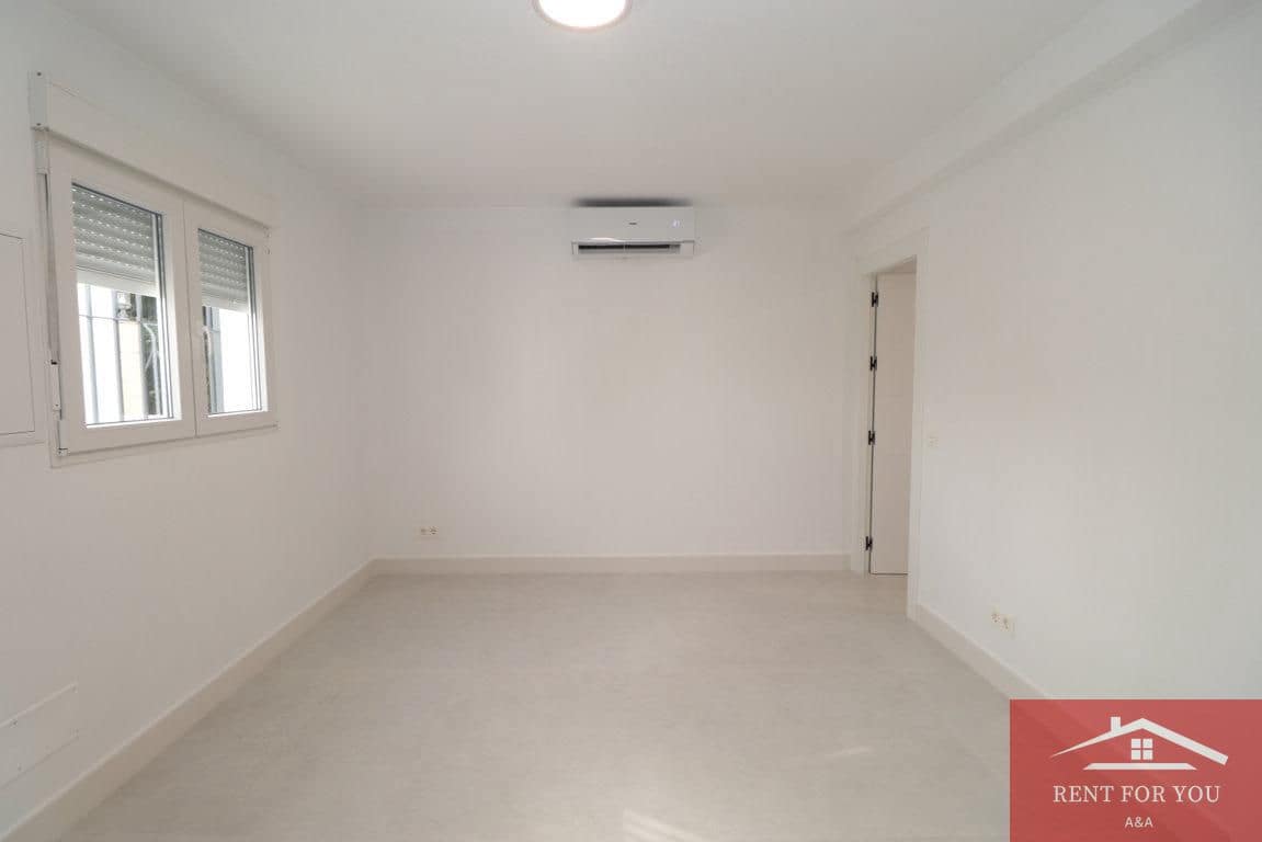 1 quarto Apartamento para arrendar em Alhaurin el Grande com garagem - 900 € (Ref: 10019847)