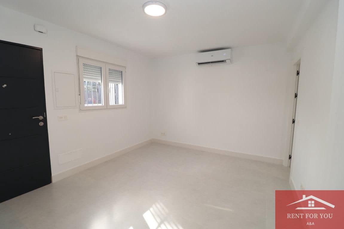1 quarto Apartamento para arrendar em Alhaurin el Grande com garagem - 900 € (Ref: 10019847)