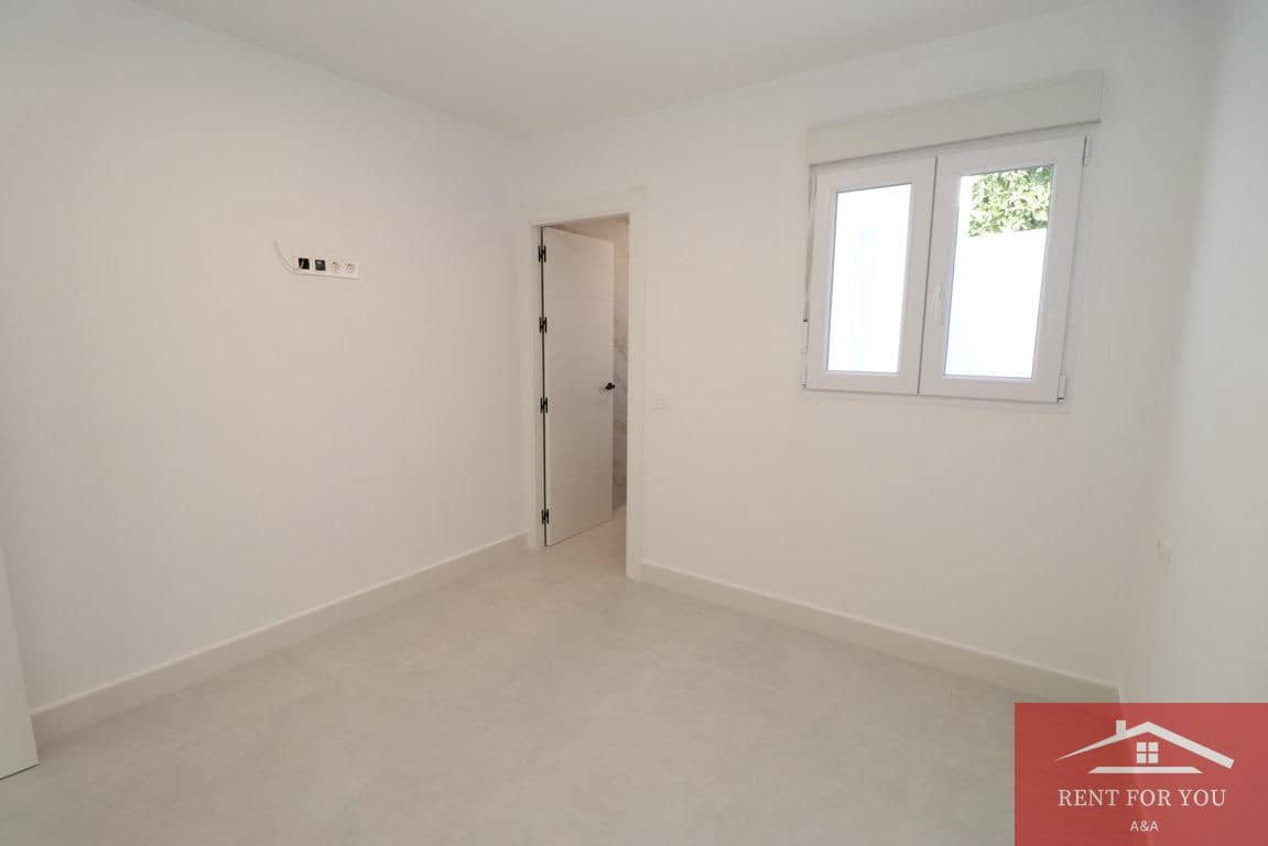 1 quarto Apartamento para arrendar em Alhaurin el Grande com garagem - 900 € (Ref: 10019847)