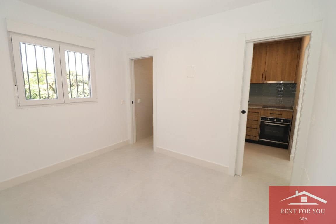 1 quarto Apartamento para arrendar em Alhaurin el Grande com garagem - 900 € (Ref: 10019925)