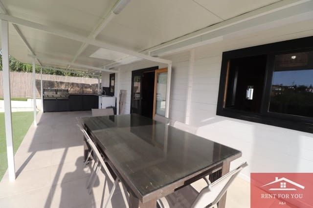 Villa/Maison de 3 chambres à louer à Alhaurín el Grande avec piscine garage - 1 500 € (Ref: 10040257)