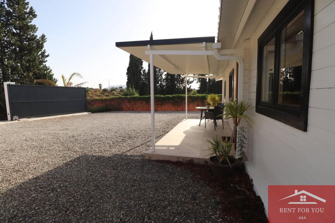 Villa/Maison de 3 chambres à louer à Alhaurin el Grande avec piscine garage - 1 500 € (Ref: 10040257)