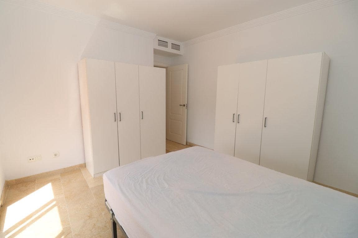 3 quarto Apartamento para arrendar em Alhaurin el Grande com garagem - 950 € (Ref: 10040258)