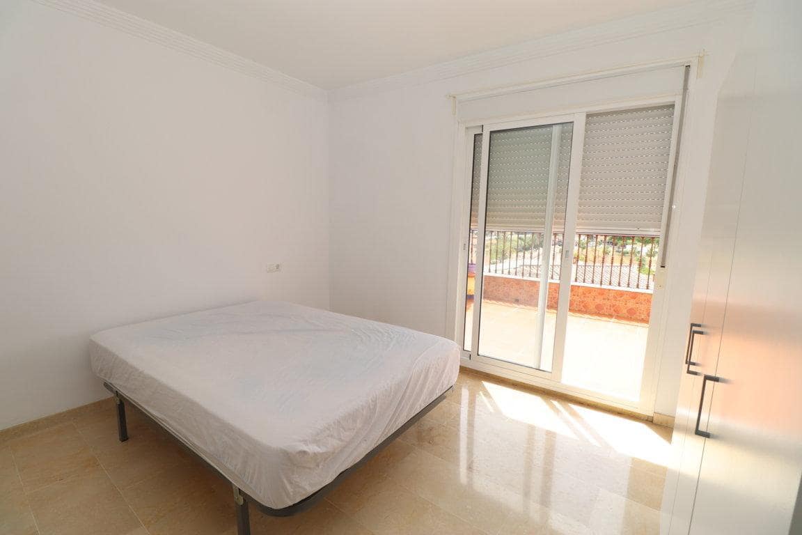 3 quarto Apartamento para arrendar em Alhaurin el Grande com garagem - 950 € (Ref: 10040258)