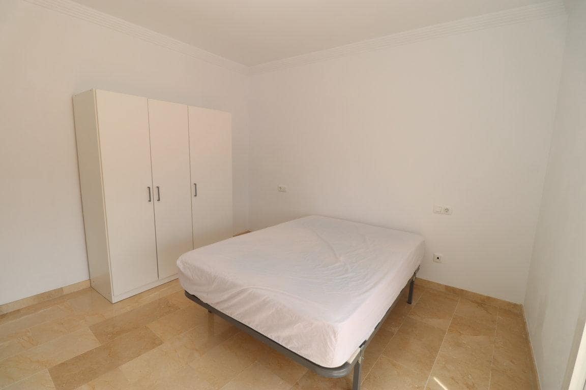 3 quarto Apartamento para arrendar em Alhaurin el Grande com garagem - 950 € (Ref: 10040258)