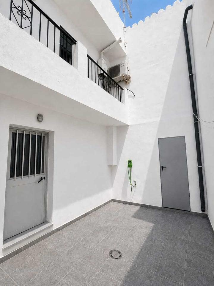 3 soveværelse Villa til leje i Coin med swimmingpool garage - € 1.200 (Ref: 10042281)