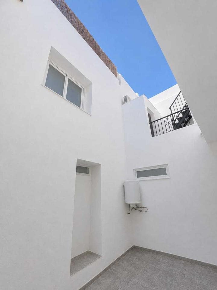 3 soveværelse Villa til leje i Coin med swimmingpool garage - € 1.200 (Ref: 10042281)