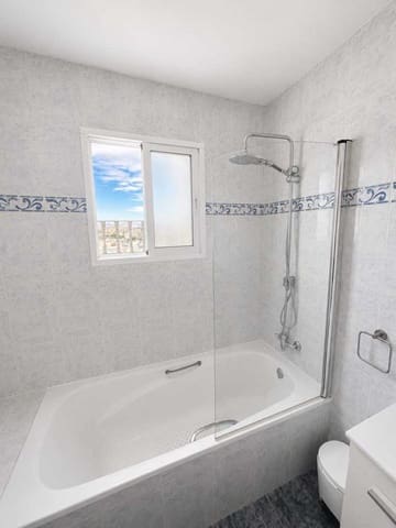3 bedroom Villa for rent in Coín with pool garage - € 1,200 (Ref: 10042281)