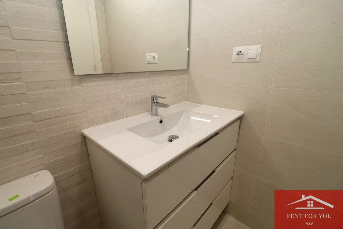 4 bedroom Flat for rent in Coin with garage - € 950 (Ref: 10045777)