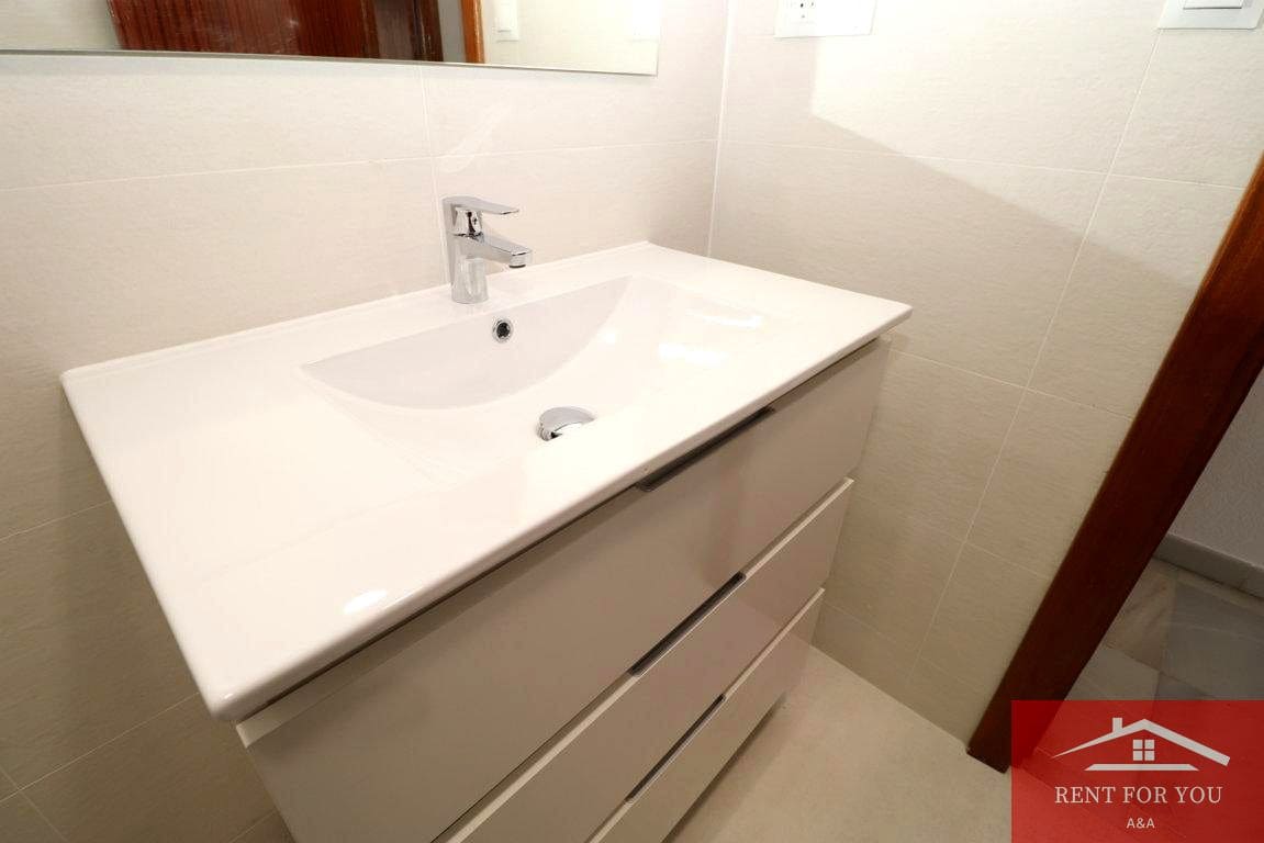 4 bedroom Flat for rent in Coin with garage - € 950 (Ref: 10045777)