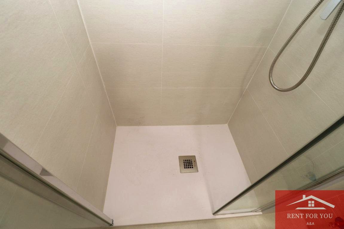 4 bedroom Flat for rent in Coin with garage - € 950 (Ref: 10045777)