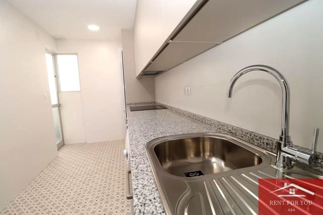4 sovrum Lägenhet att hyra i Coín med garage - 950 € (Ref: 10045777)