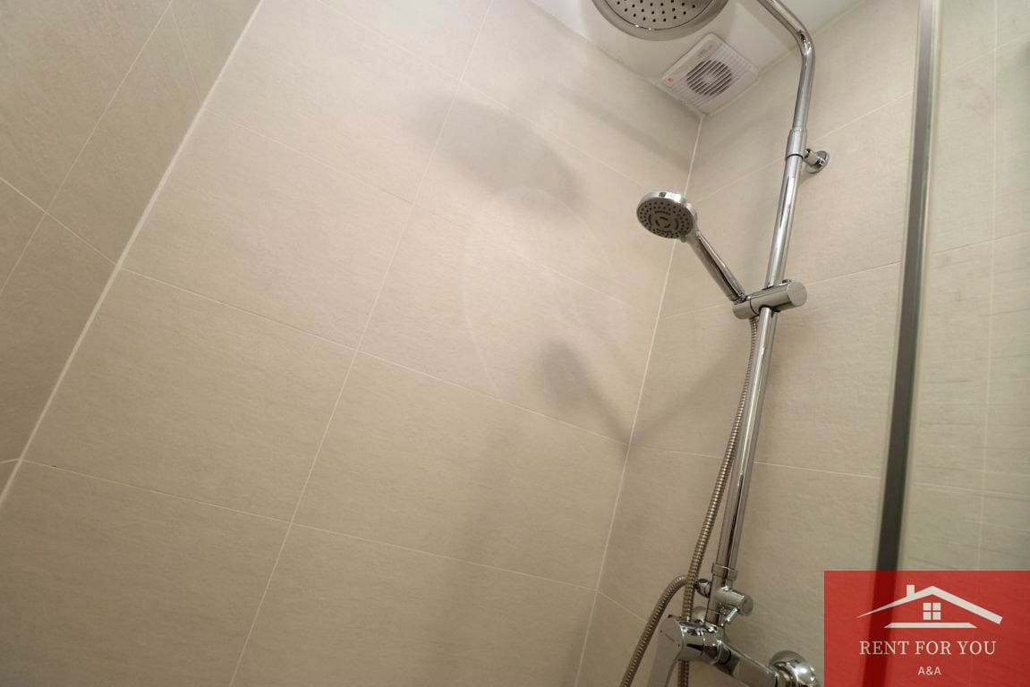 4 bedroom Flat for rent in Coin with garage - € 950 (Ref: 10045777)
