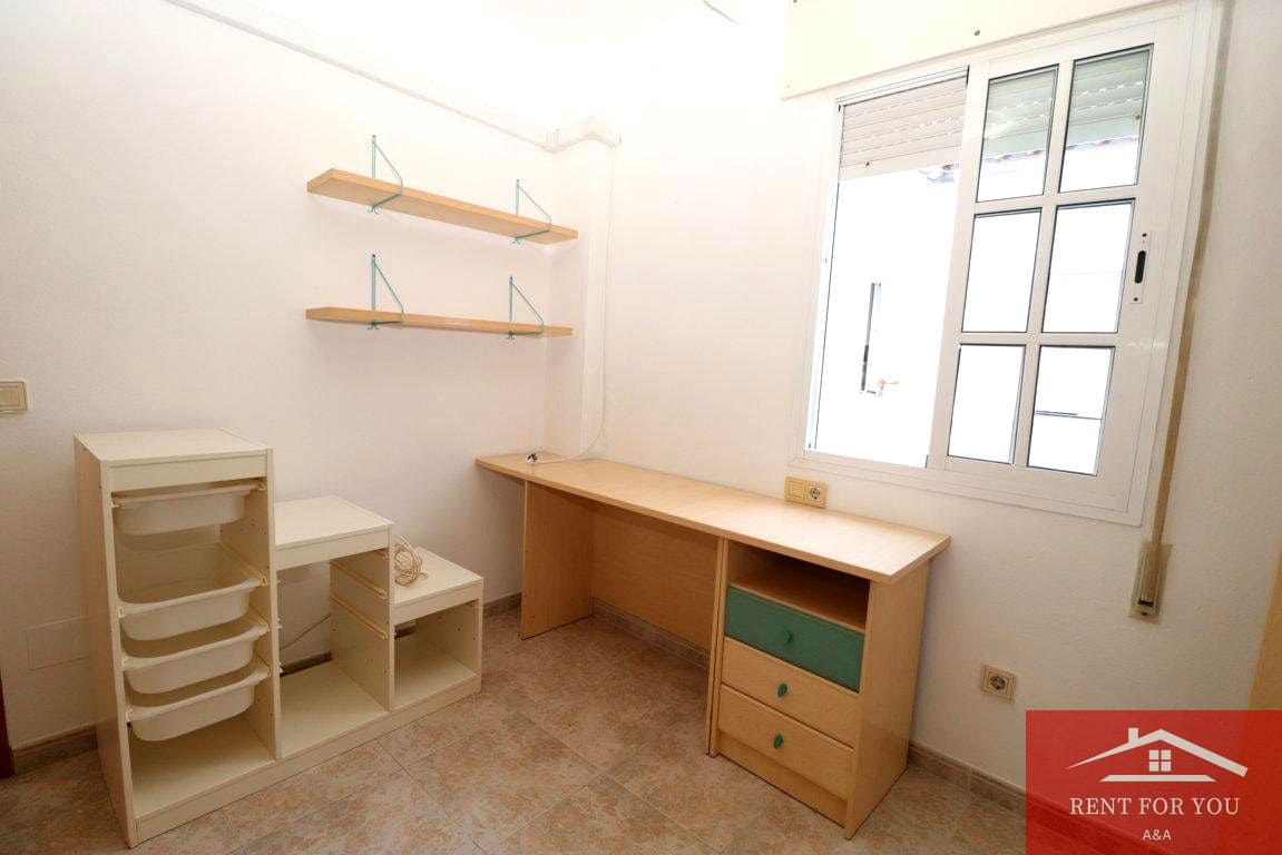 3 bedroom Flat for rent in Coin - € 800 (Ref: 10048239)