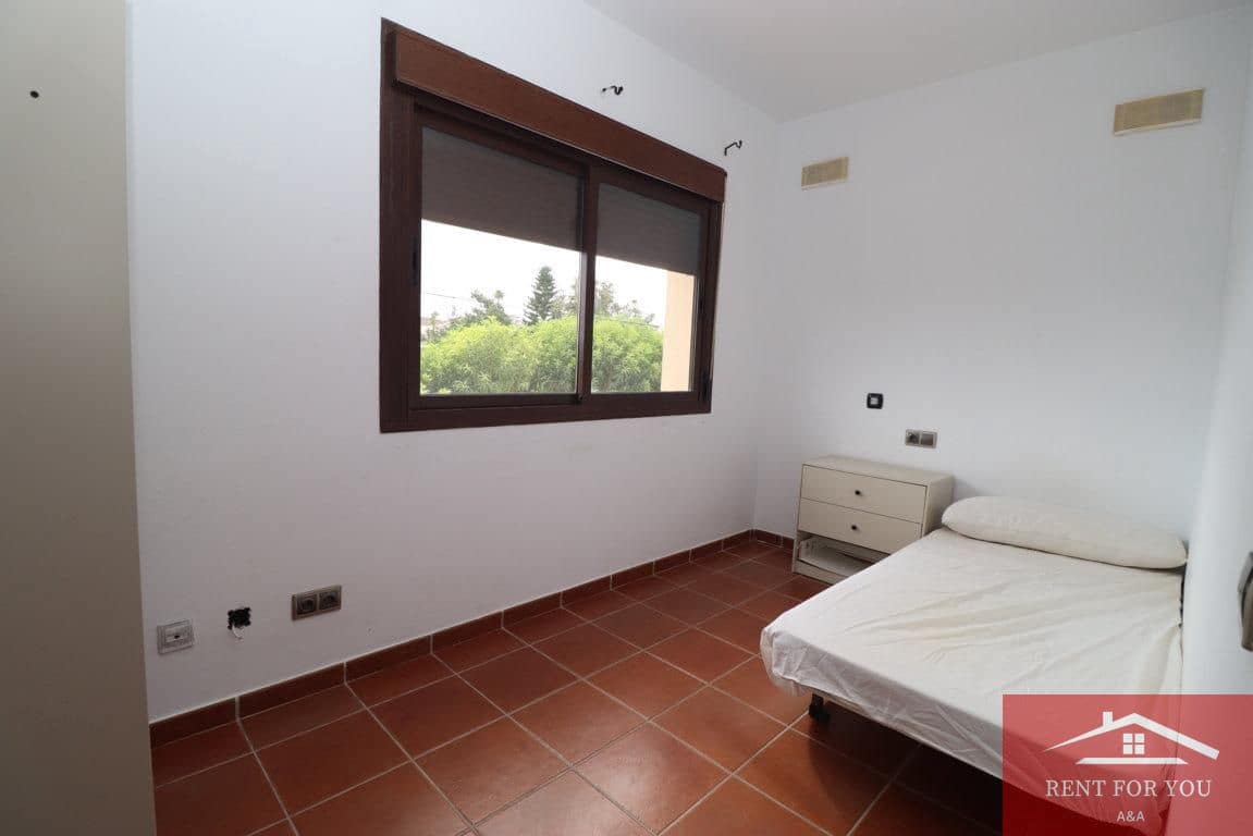 4 bedroom Villa for rent in Coin - € 1,100 (Ref: 10050464)