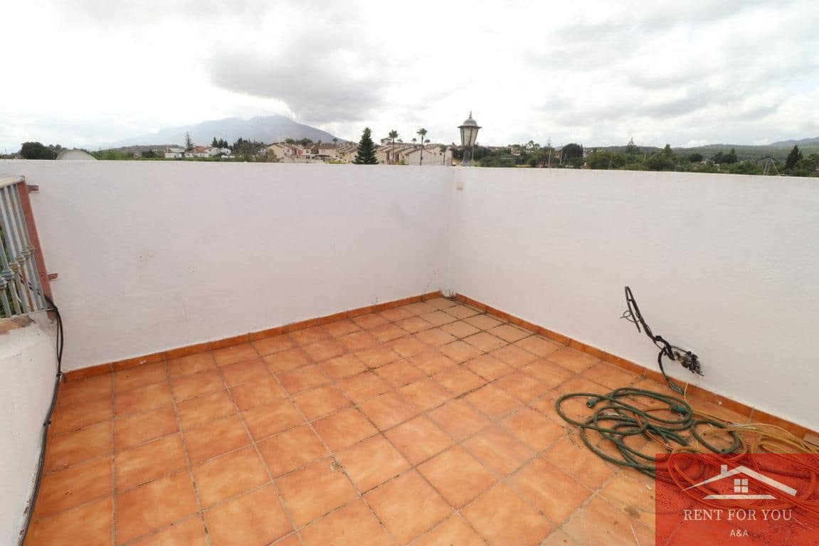 4 bedroom Villa for rent in Coin - € 1,100 (Ref: 10050464)