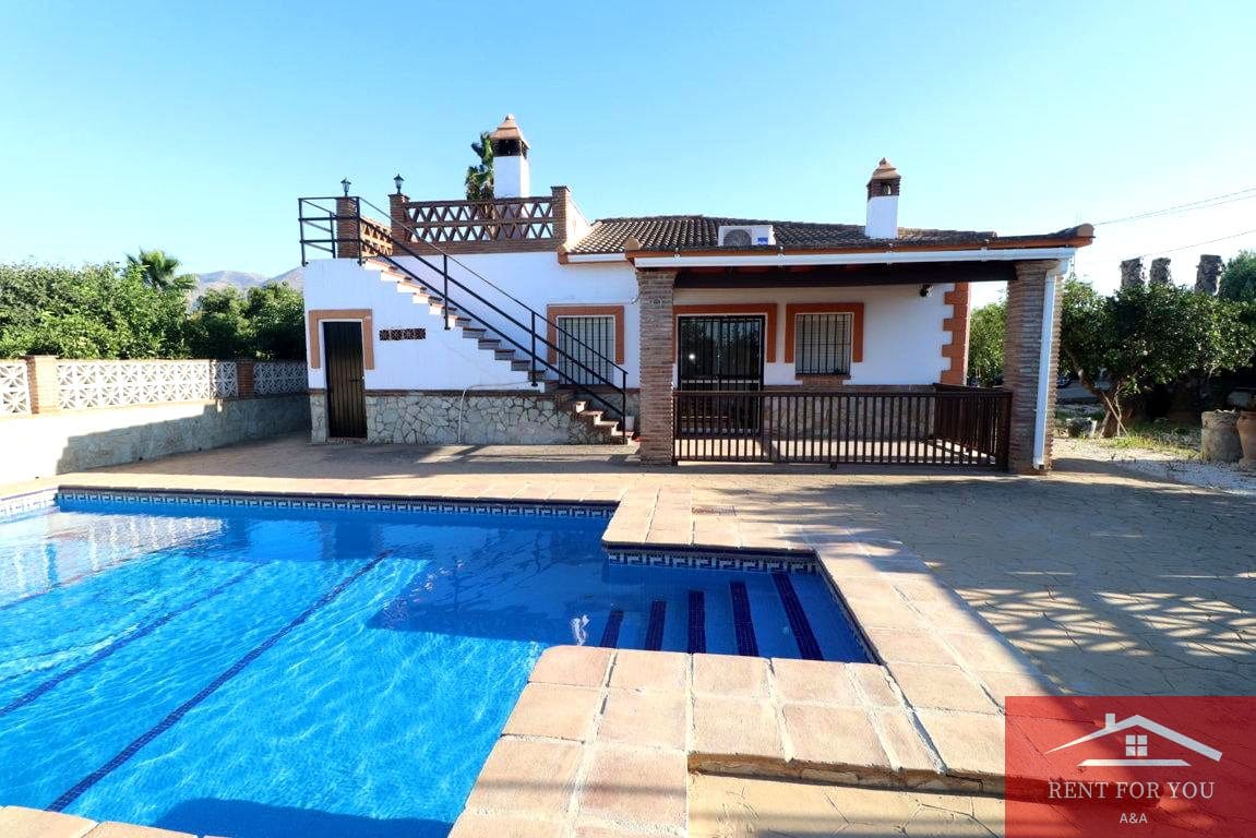 3 soveværelse Villa til leje i Alhaurin el Grande med swimmingpool garage - € 1.400 (Ref: 10085311)