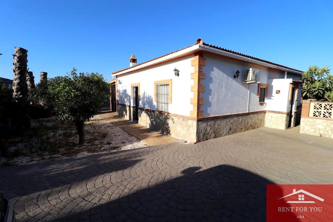3 soveværelse Villa til leje i Alhaurin el Grande med swimmingpool garage - € 1.400 (Ref: 10085311)