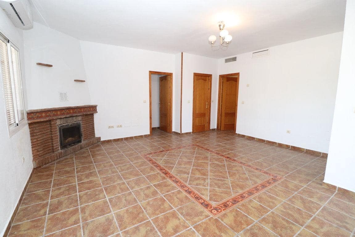 3 bedroom Villa for rent in Alhaurin el Grande with pool garage - € 1,400 (Ref: 10085311)